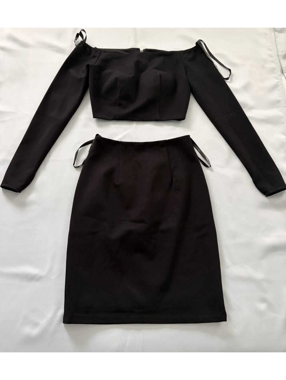 Sherri Hill Black Two-Piece Dress Size 0 Off Shoulder Long Sleeve Cocktail Set